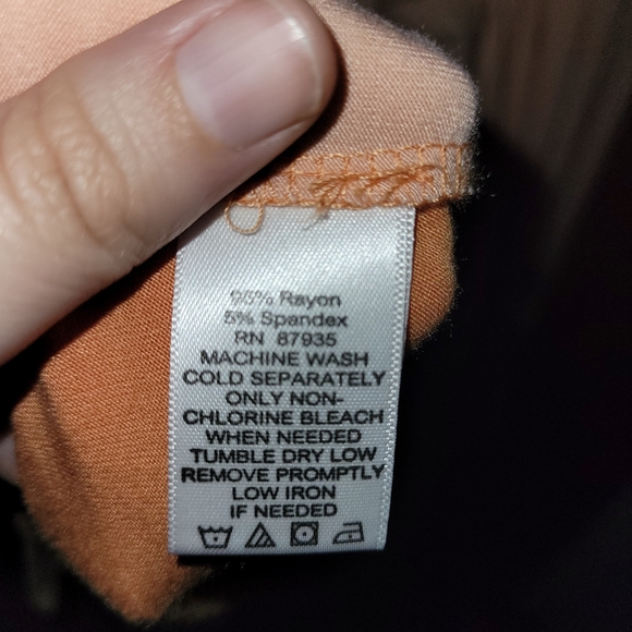 LOGO Orange Color Block Tank - Picture 4 of 4